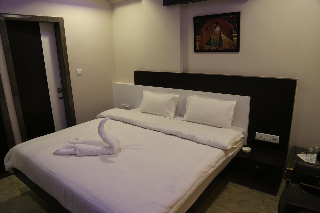 Hotel Marwar Excellency Mahamandir Exterior photo